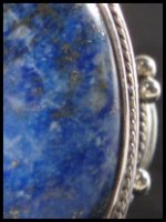 Suarti lapis lazuli ring  detail